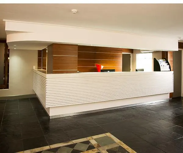 Bellvista Lodge & Annexe 3*, Bellville South Africa
