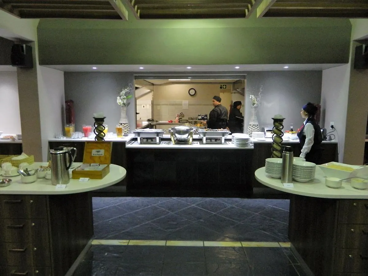 Bellvista Lodge & Annexe 3*, Bellville