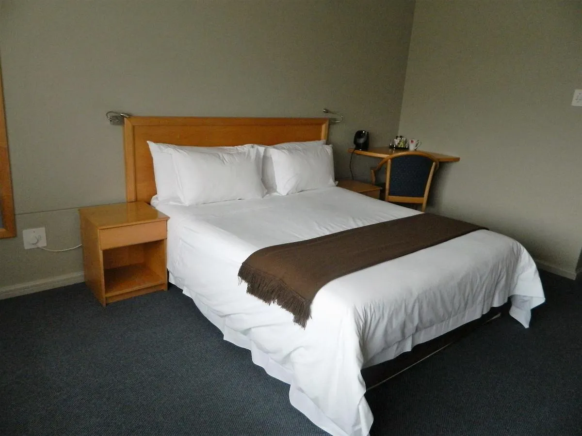 Bellvista Lodge & Annexe Hotel